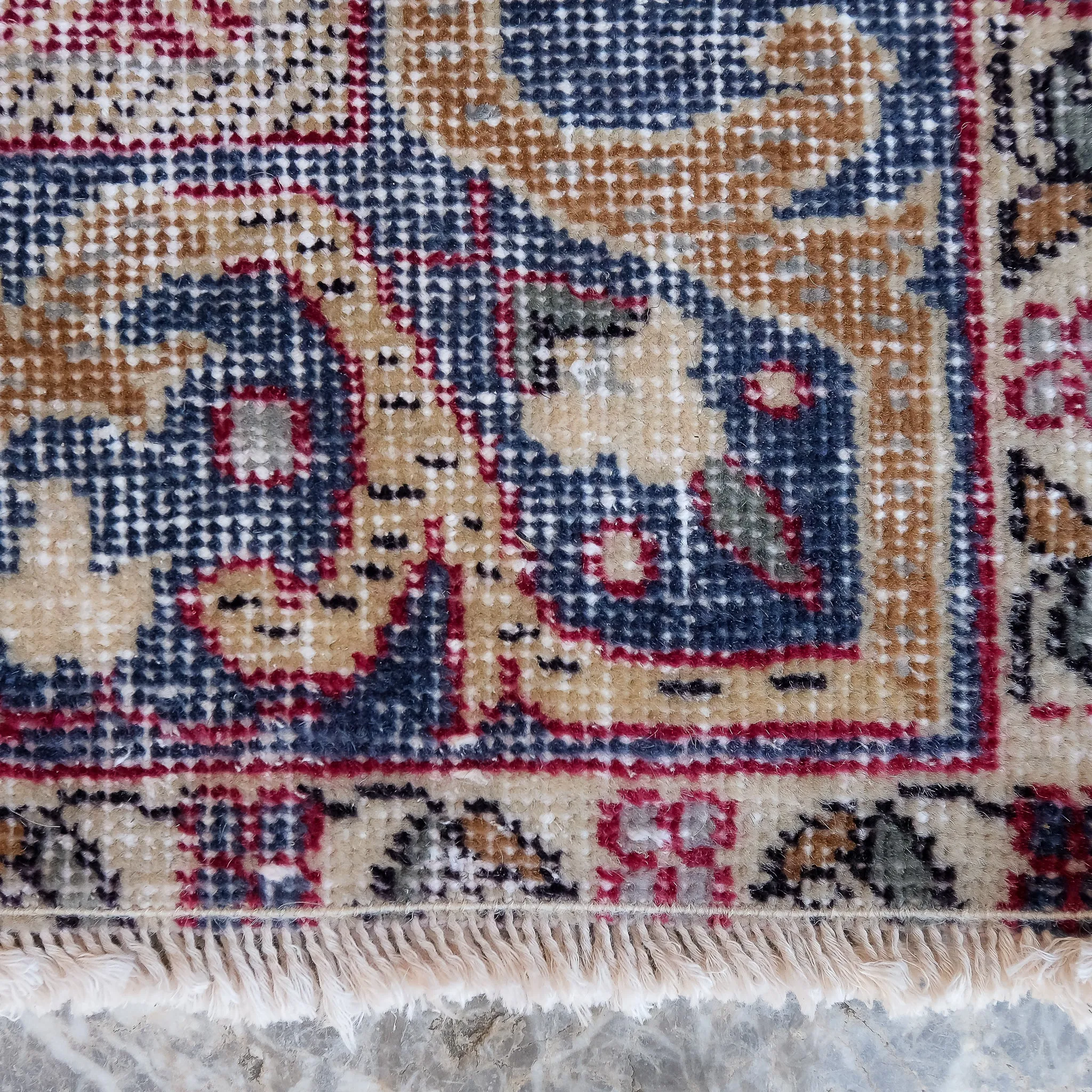 3958 Handwoven Vintage Rug 3'9x6'5