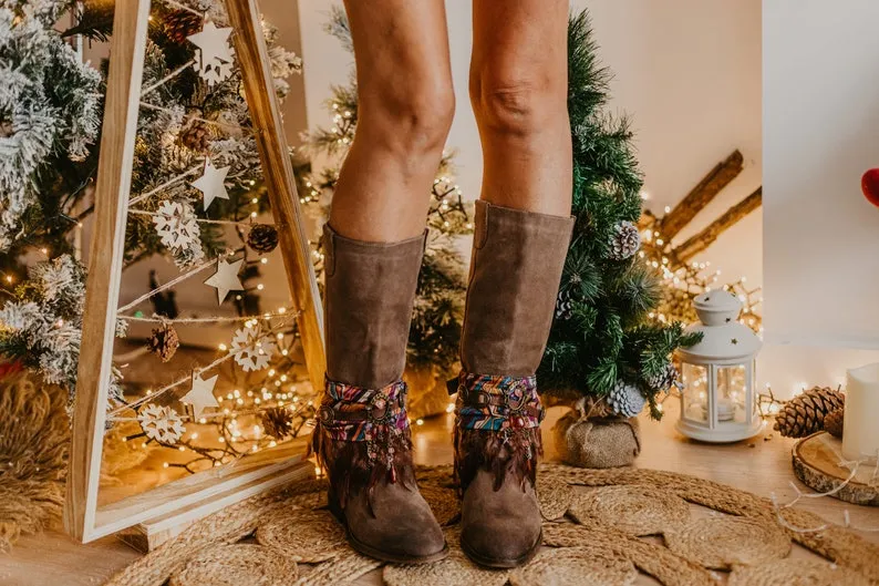 Brown Feather Hem Dreamcatcher Boot Covers