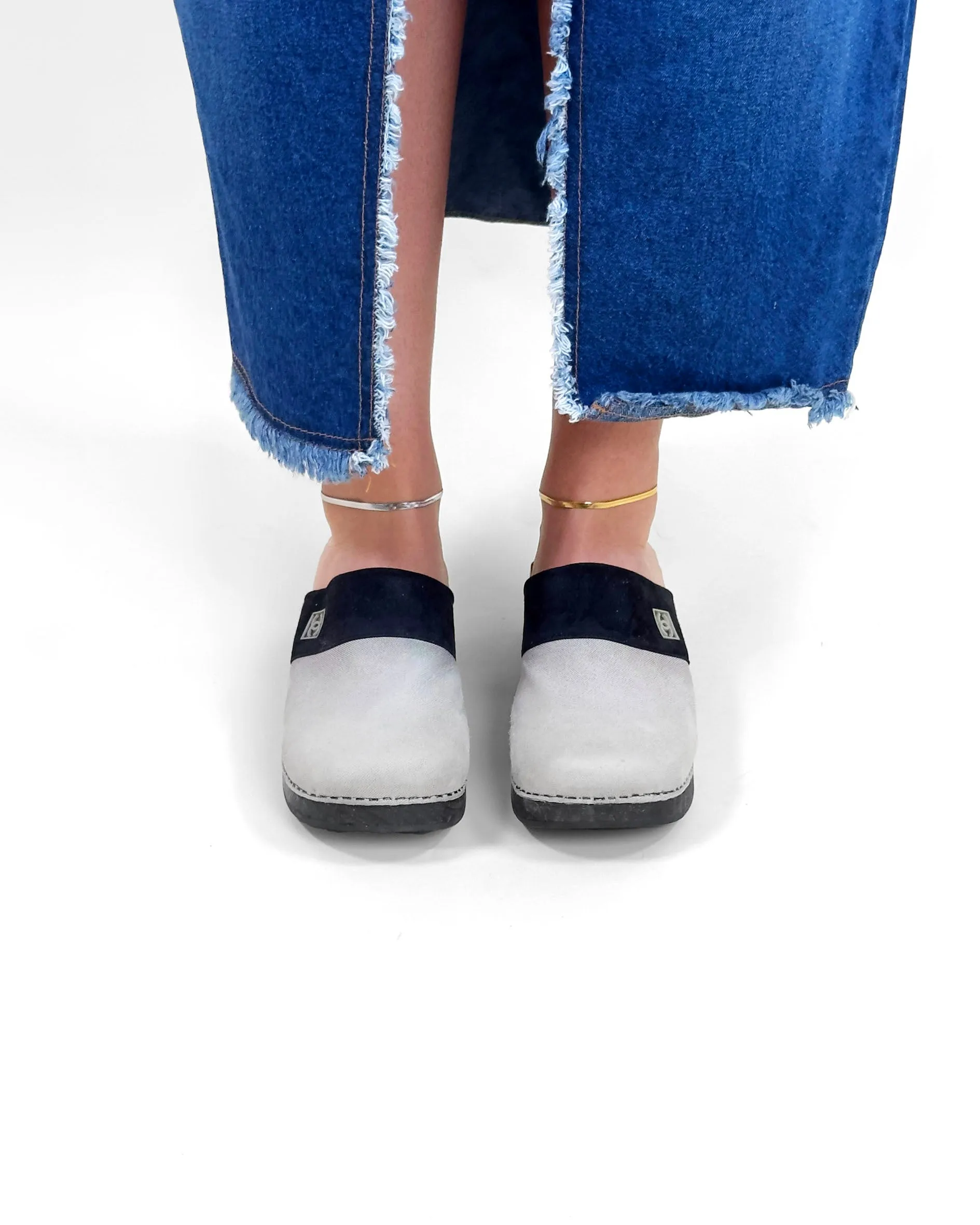 CHANEL suede clogs 39