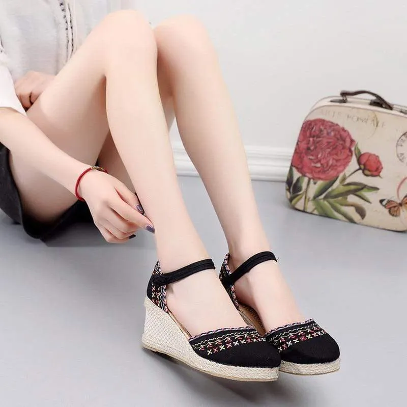 Daylight Espadrilles Platform Wedges