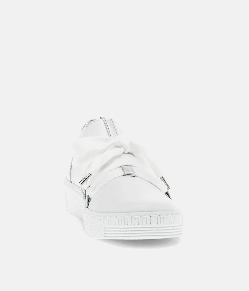 Glam White/Silver Slip On Trainer