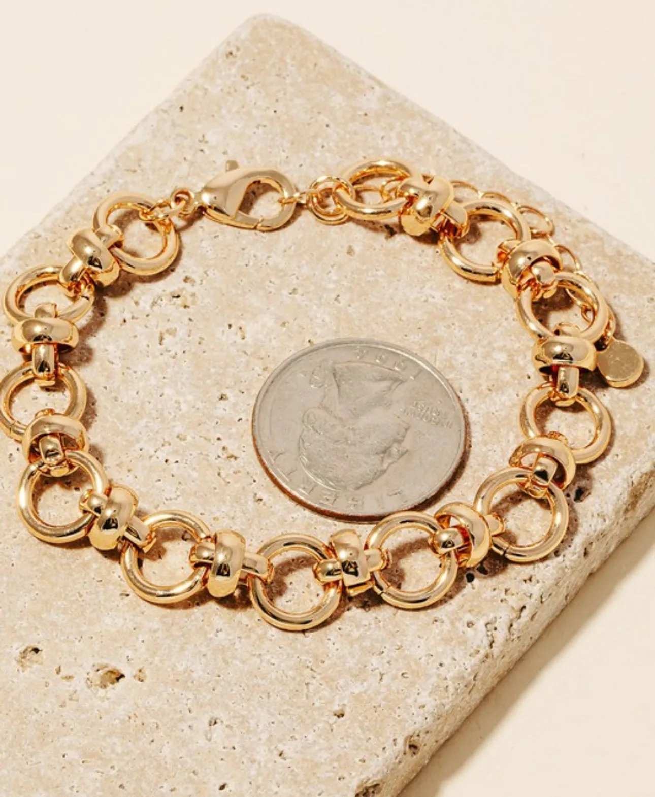 Intricate Smooth Hoop Linked Gold Bracelet