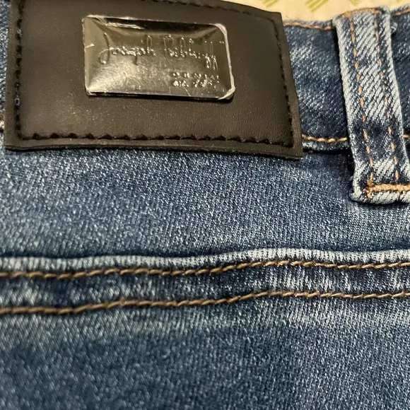 Joseph Ribkoff Sz 16 Women's 5 Pocket Blue Jeans with Floral Patches