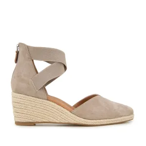 Kenneth Cole Women's Orya in Mushroom