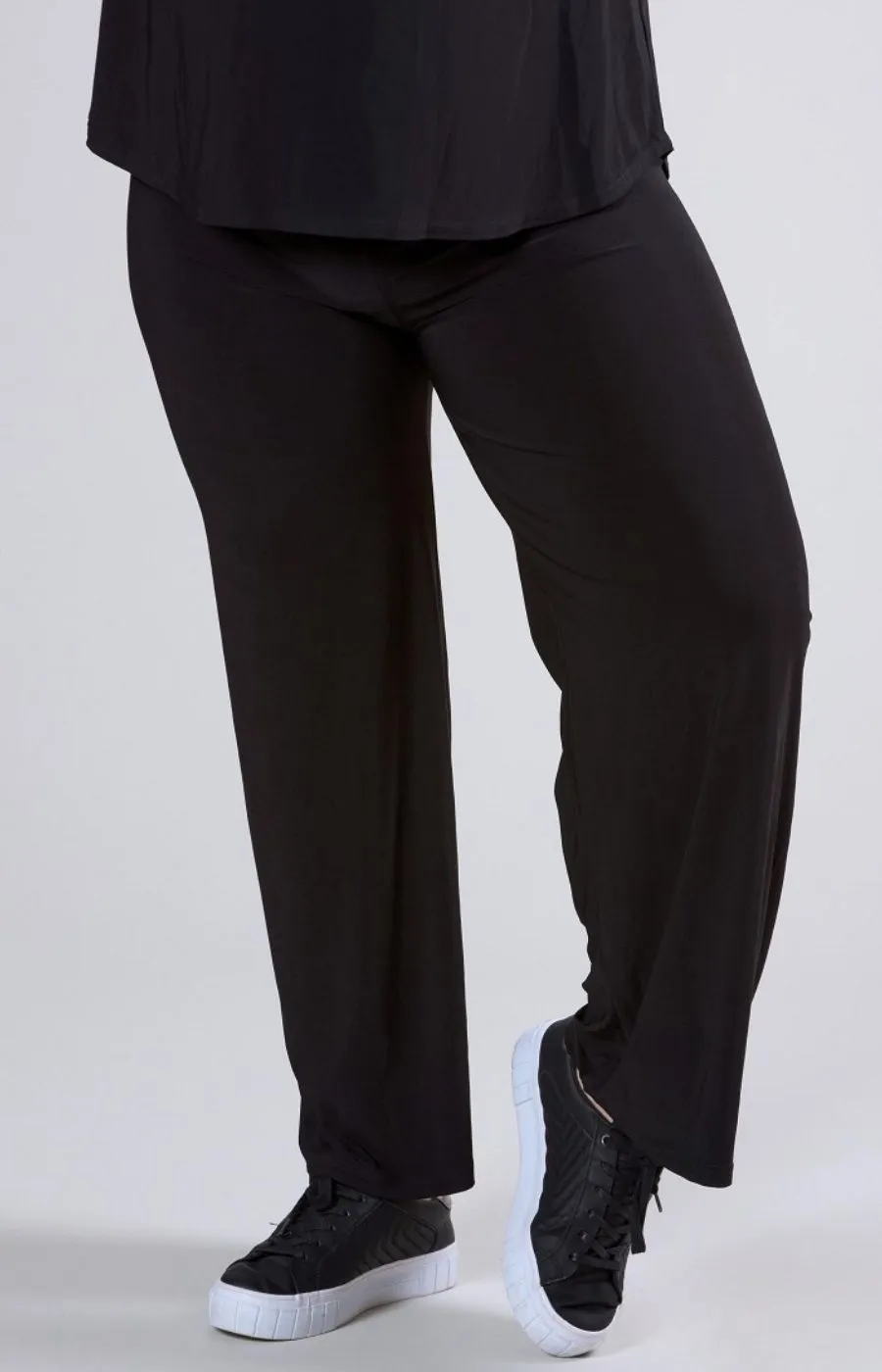 Magna Wide Leg Trousers in Black