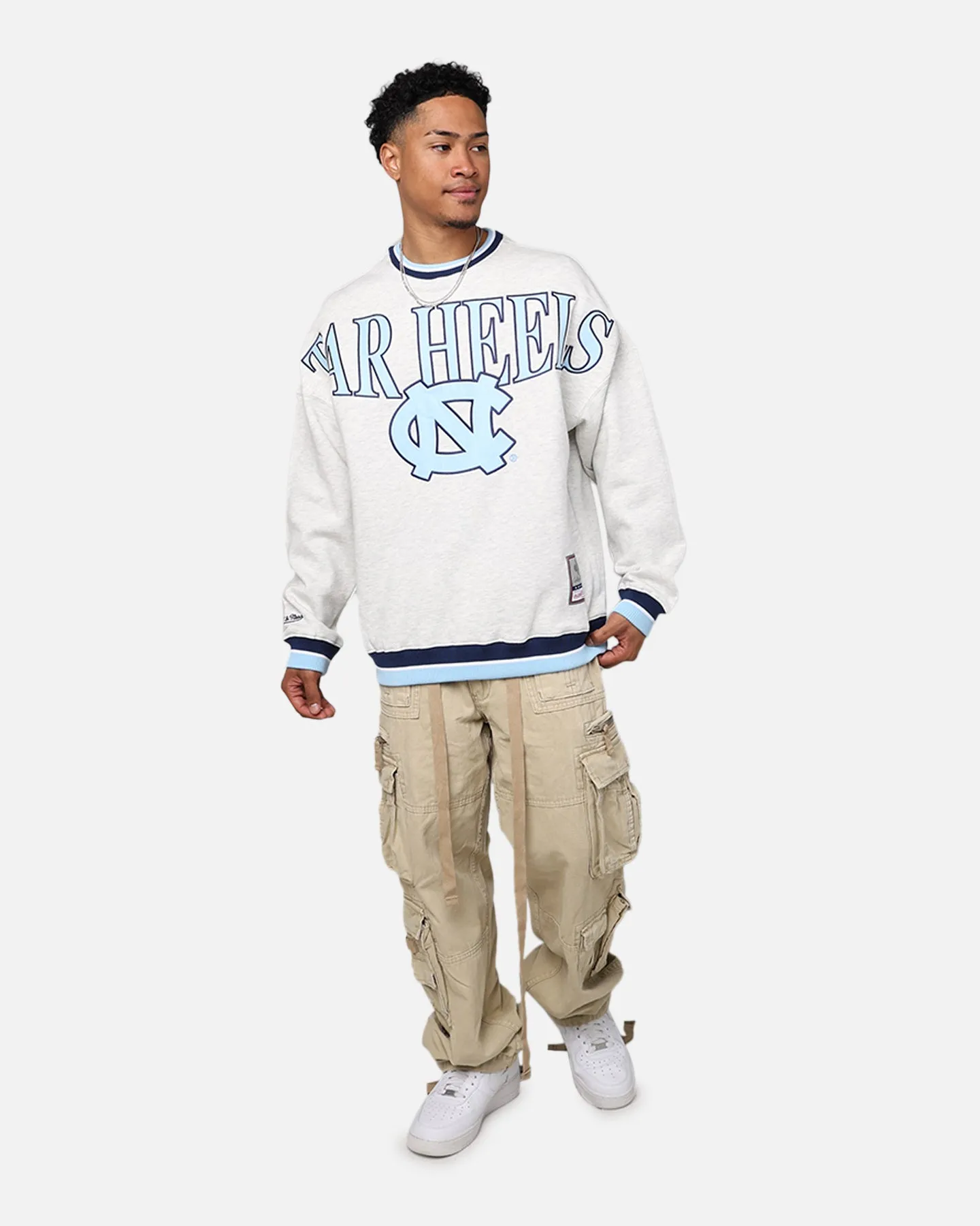 Mitchell & Ness North Carolina Tar Heels Shooting Crewneck Silver Marle