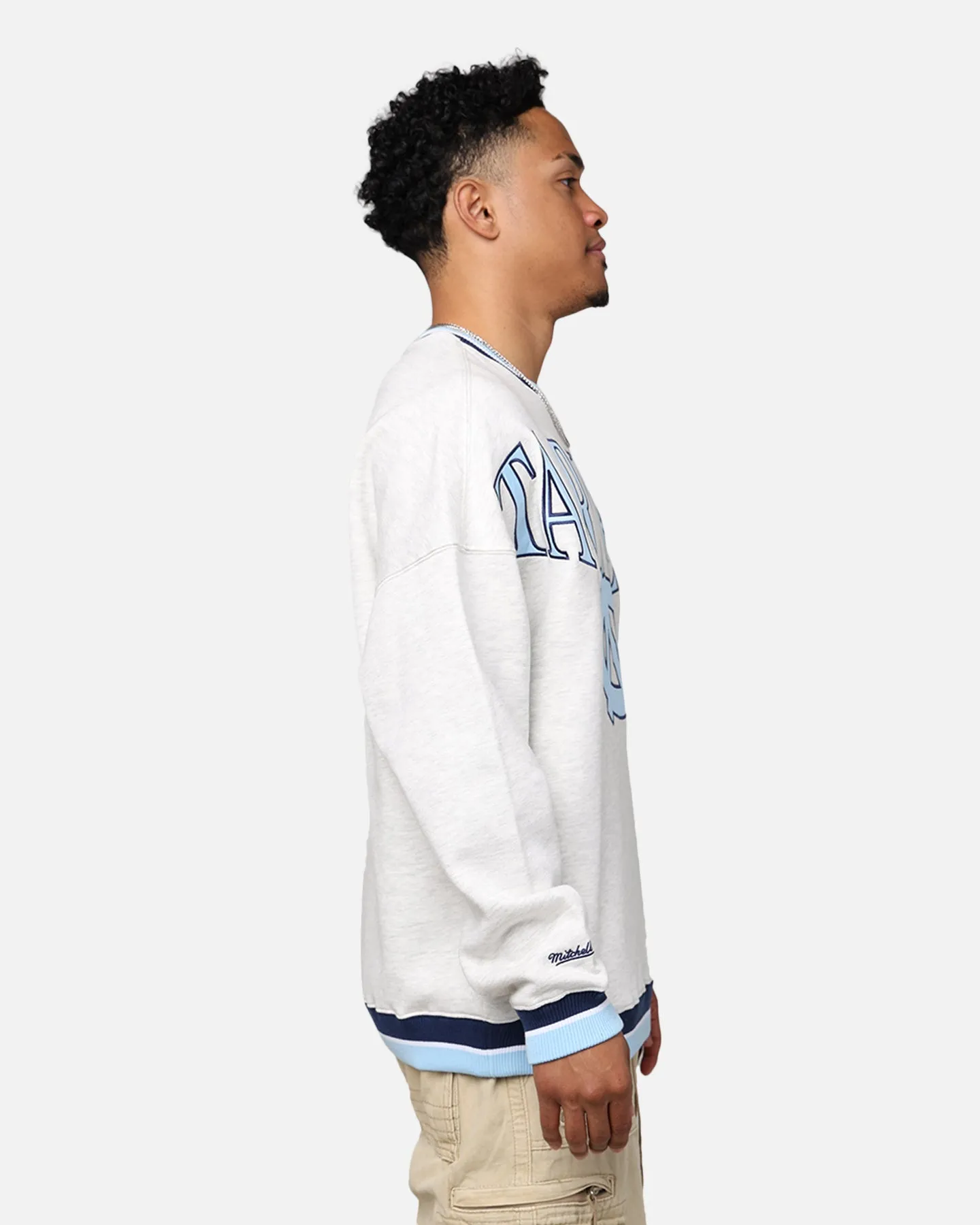 Mitchell & Ness North Carolina Tar Heels Shooting Crewneck Silver Marle