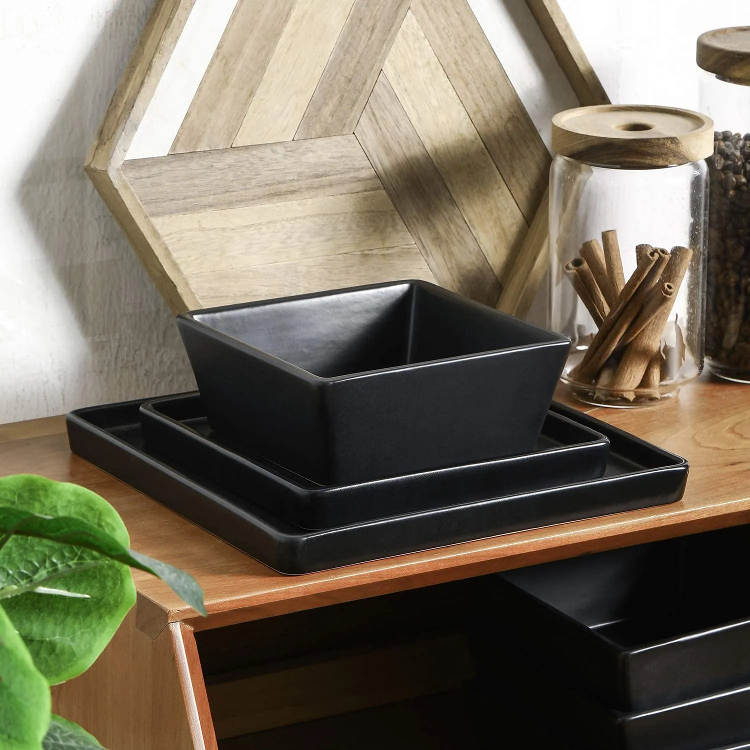 NIB! Stone lain Grace Square Stoneware Dinnerware Set, 24 Piece for 8, Black! Retails $349 !