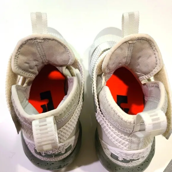 NIKE LEBRON JAMES Grey&amp; Tan Velcro Hightop Your Little Baller SOLDIER XL 5.5