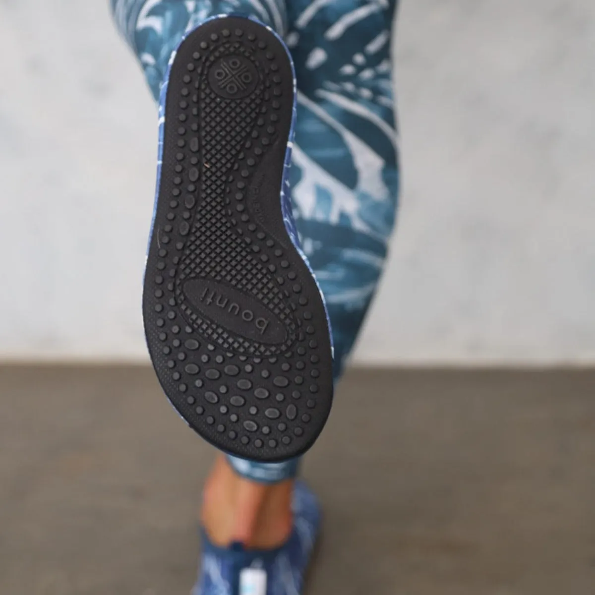 Rebounding Shoes - Soles | Monstera