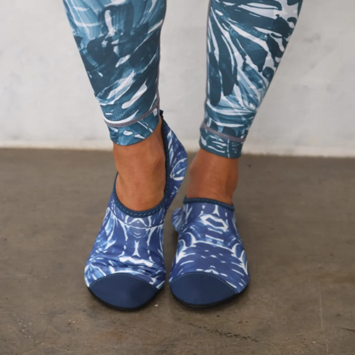 Rebounding Shoes - Soles | Monstera