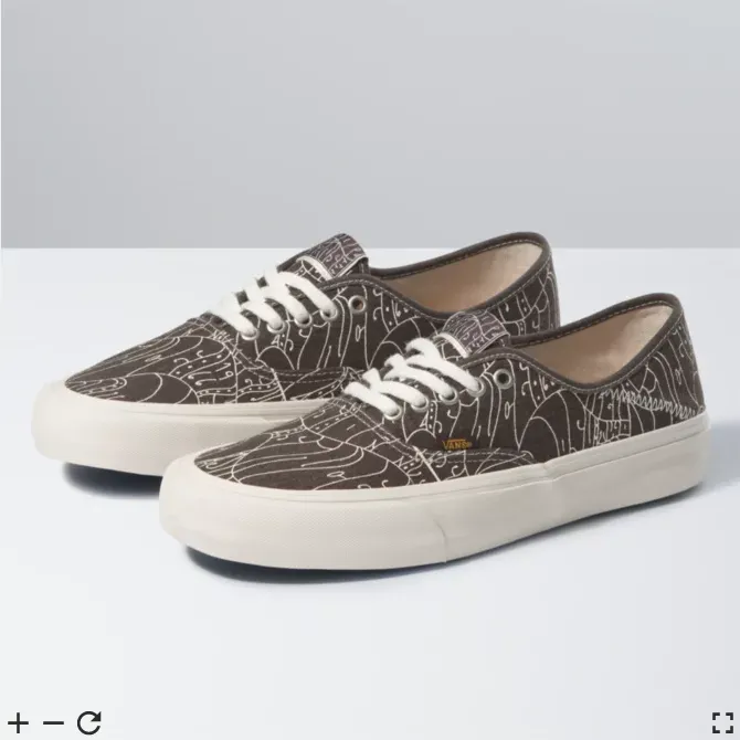 SALE SHOE SIZE 8.5