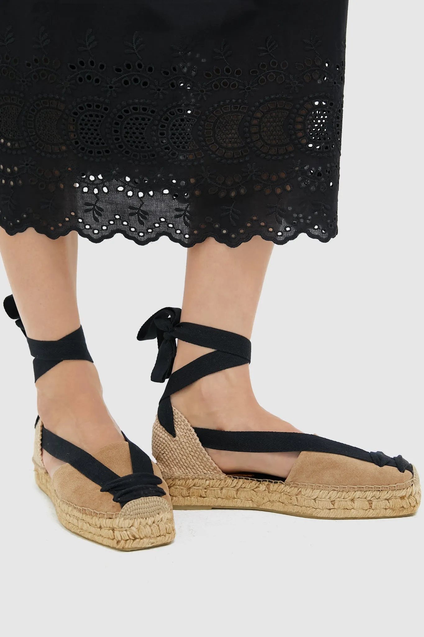 Sand Puntera Suede Sandals