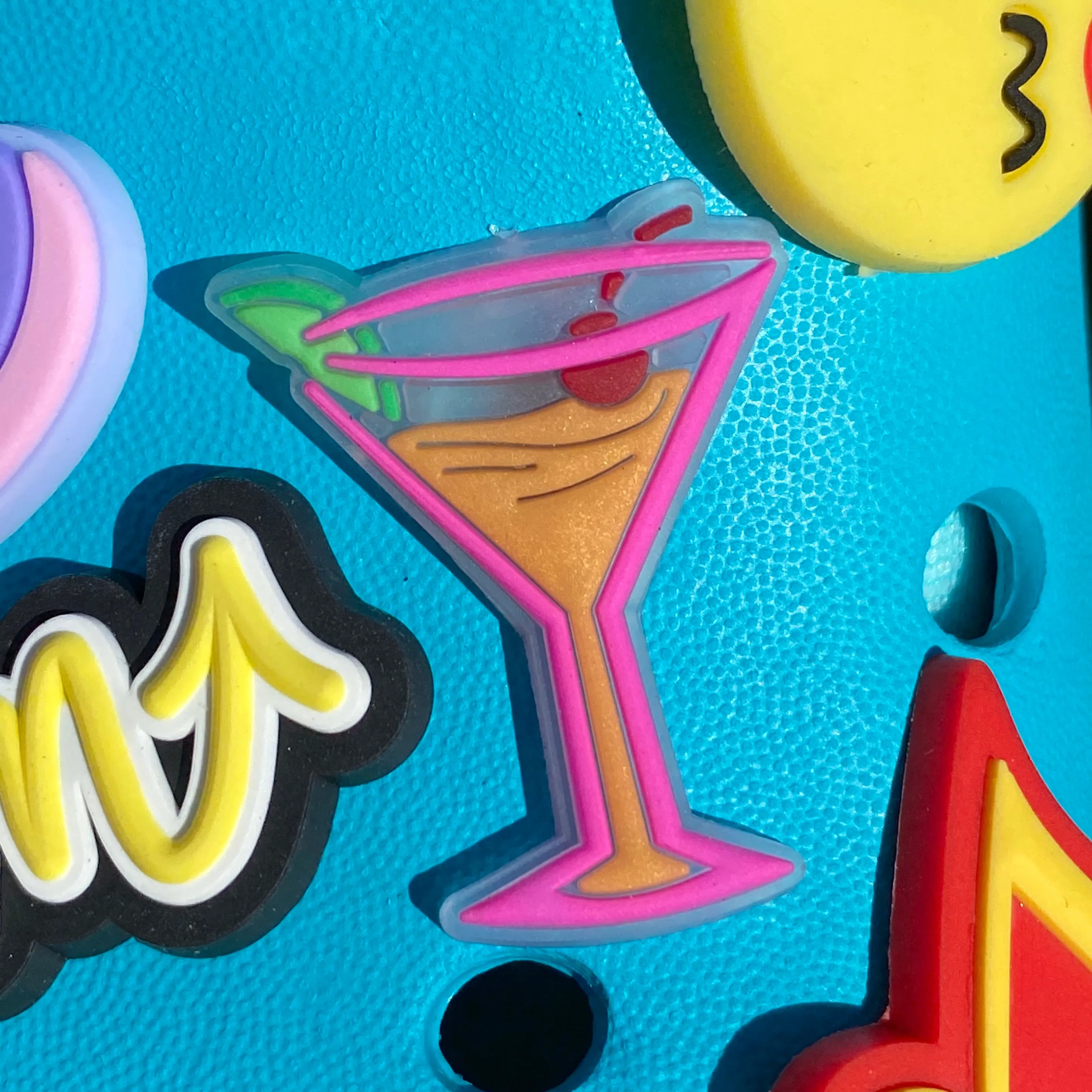 SHOE CHARMS - COSMO