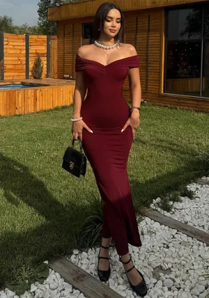 Sophisticated Off-Shoulder Backless Maxi Dress with Bodycon Fit