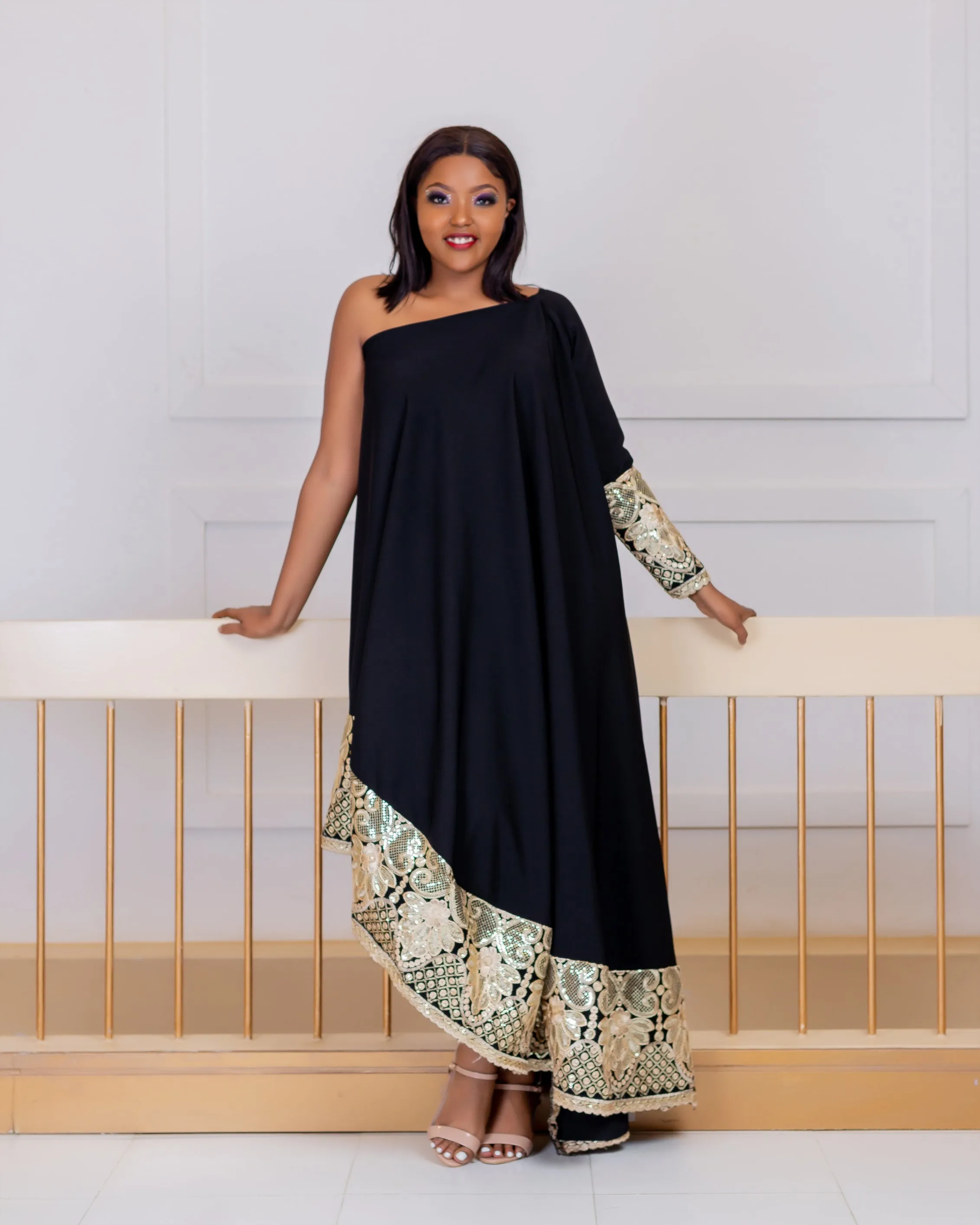 Titimet Arabic Dress - Black