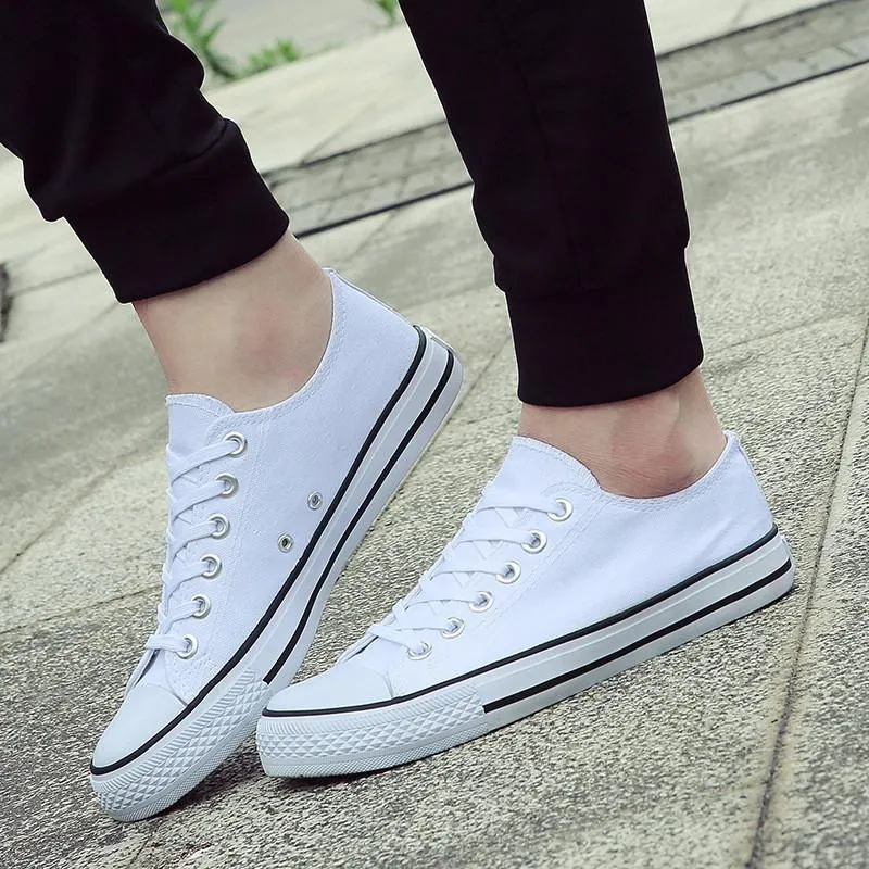 Trendy classic trainers