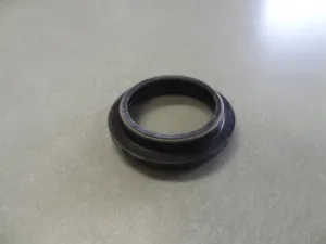 V11 SPORT DUST SEAL (#01530571)