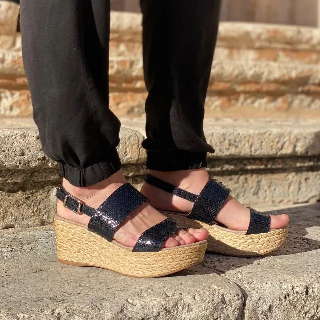 Wedges | Vintage Black Double Strap (Padded)